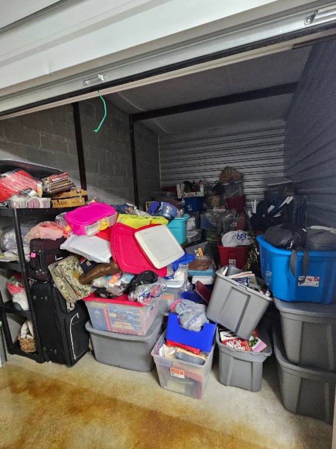 10 x 15 storage unit in Seabrook, TX