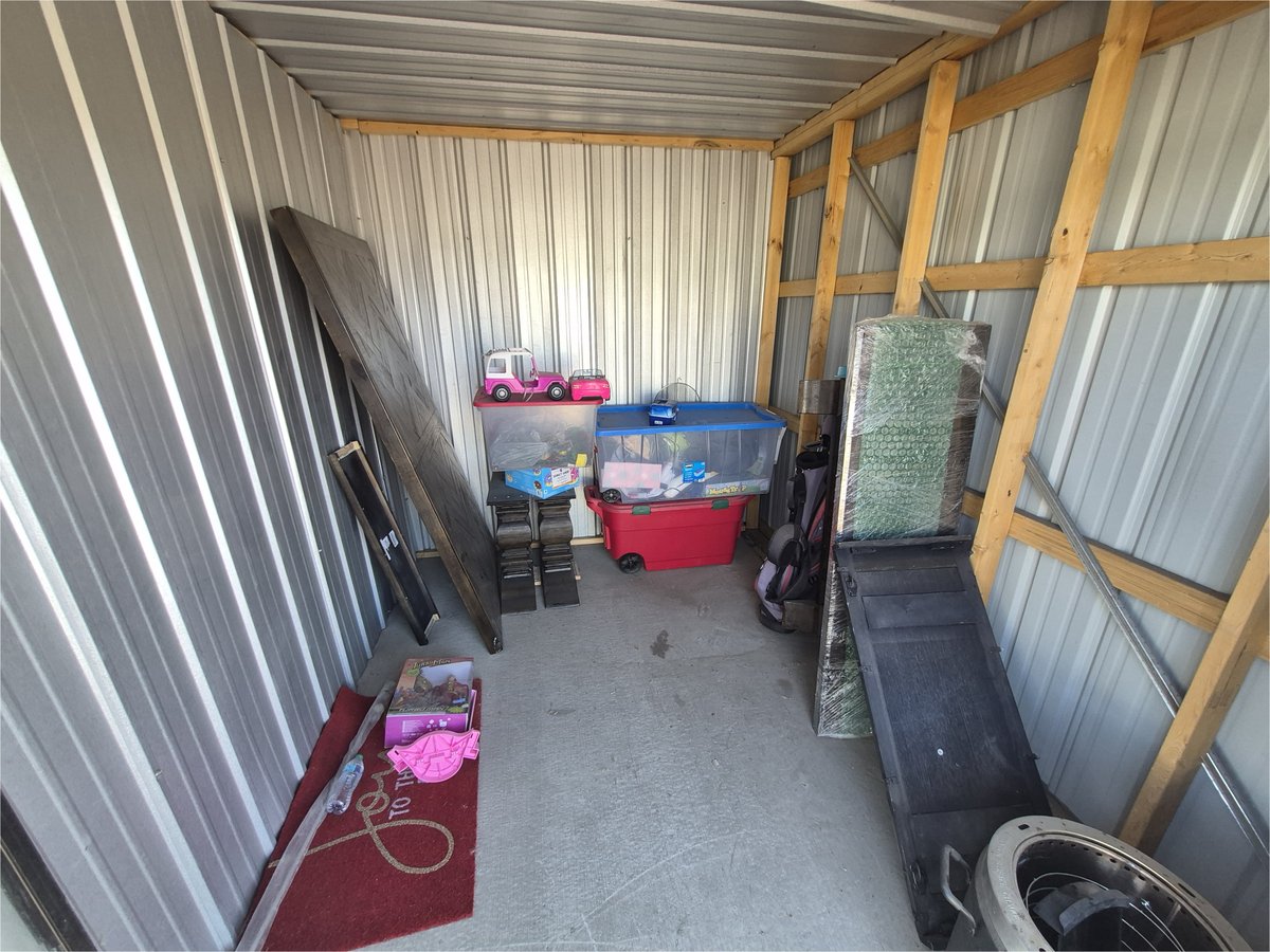 8 x 10 storage unit in Black Eagle, MT