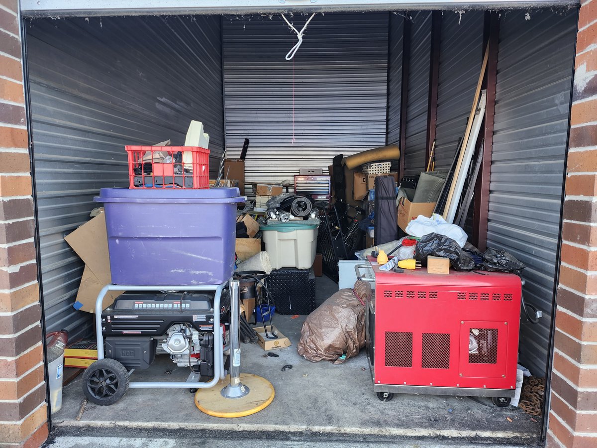10 x 20 storage unit in Marysville, WA