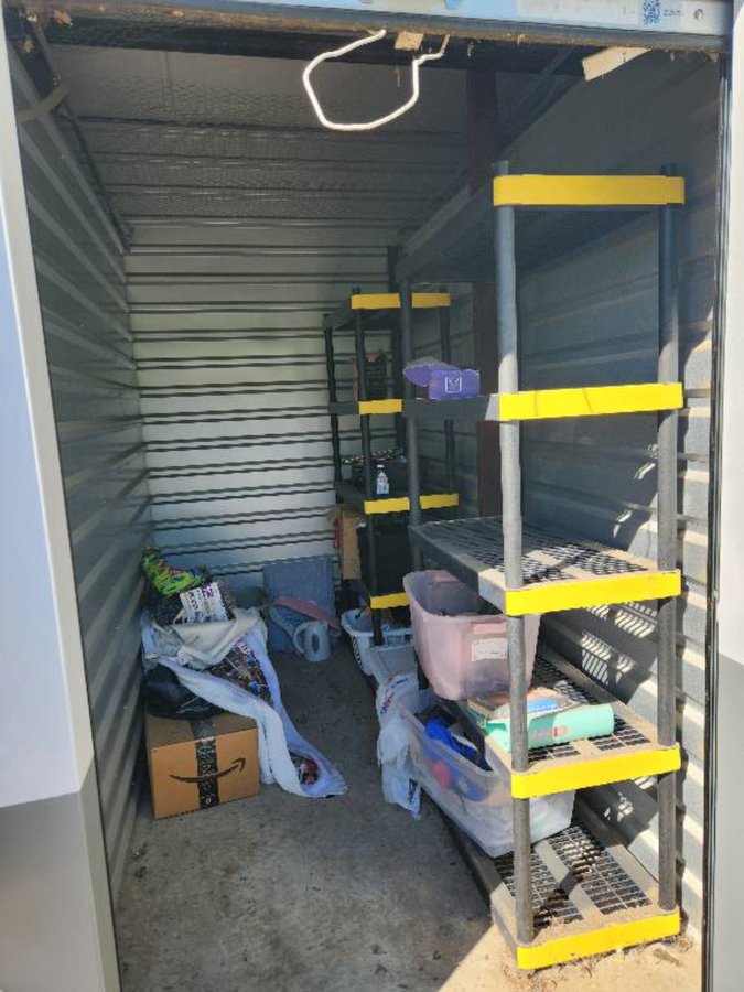 5 x 10 storage unit in Allen, TX