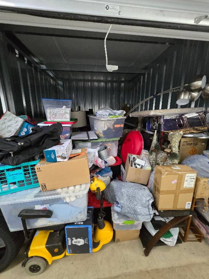 10 x 15 storage unit in San Antonio, TX