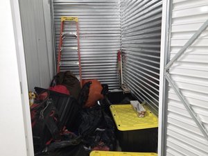 5 x 10 storage unit in Brentwood, NY