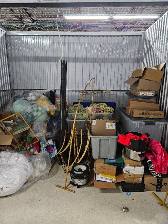 8 x 10 storage unit in Novi, MI