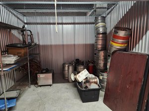 10 x 10 storage unit in Yonkers, NY