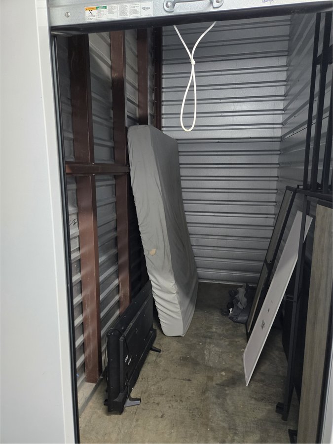 5 x 10 storage unit in Charlotte, NC