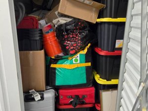 5 x 10 storage unit in Fairfax, VA