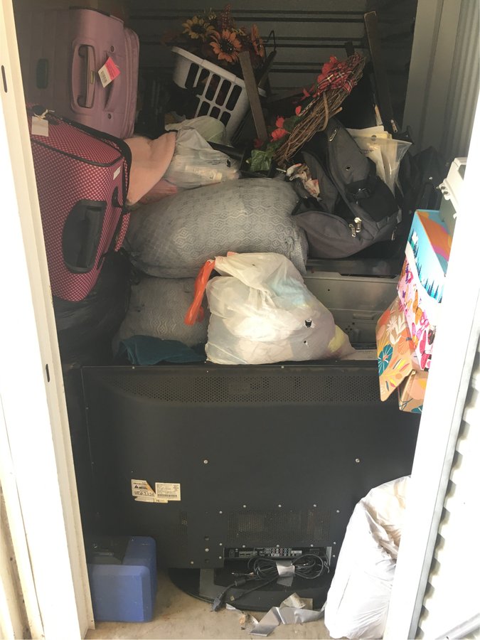 10 x 10 storage unit in Sarasota, FL