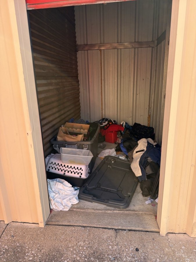 5 x 8 storage unit in Tulsa, OK