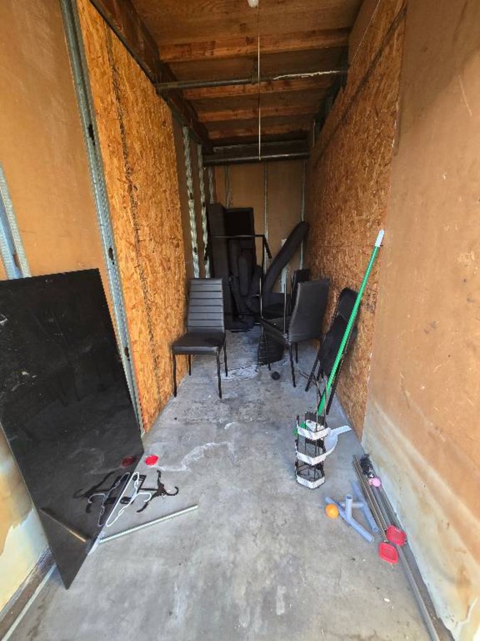 5 x 15 storage unit in Gardena, CA