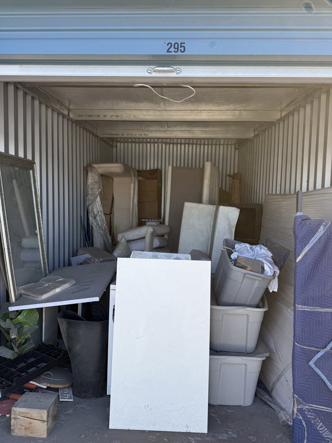 10 x 20 storage unit in Lindon, UT