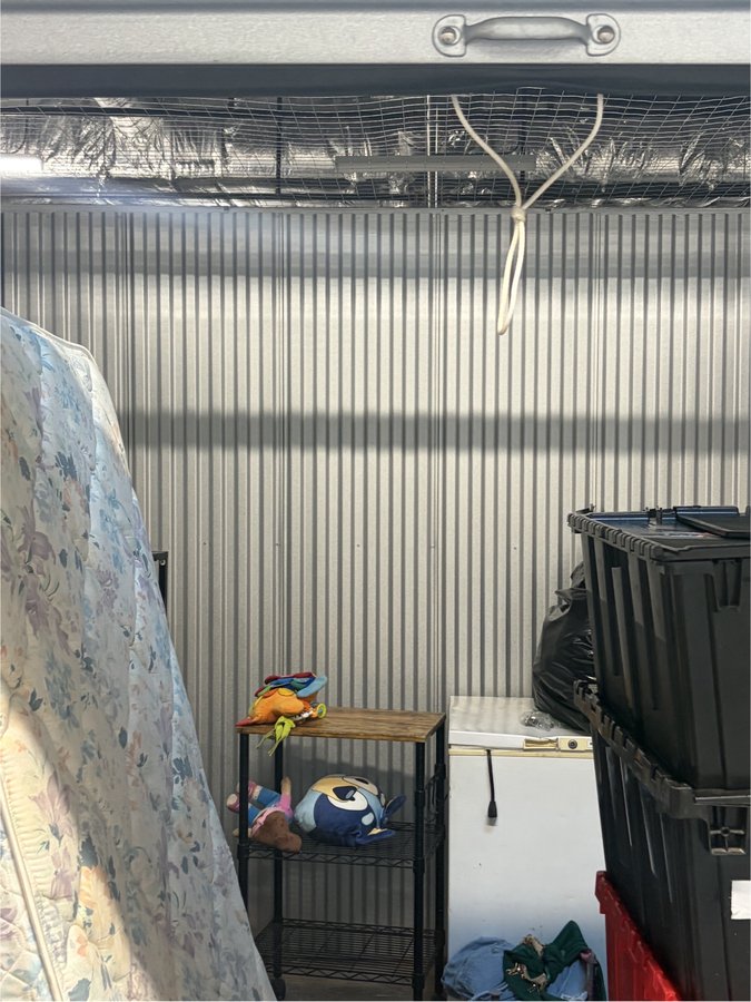 10 x 10 storage unit in New Castle, DE