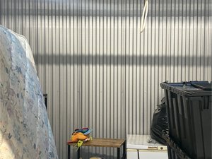 10 x 10 storage unit in New Castle, DE