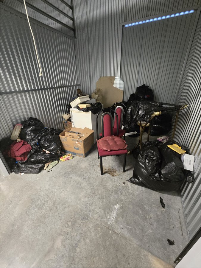 10 x 10 storage unit in Pittsburgh, PA