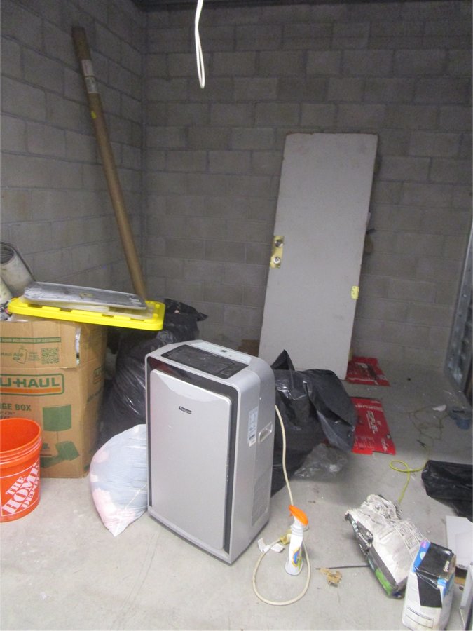 10 x 10 storage unit in Bell Gardens, CA
