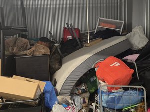 10 x 10 storage unit in Inglewood, CA