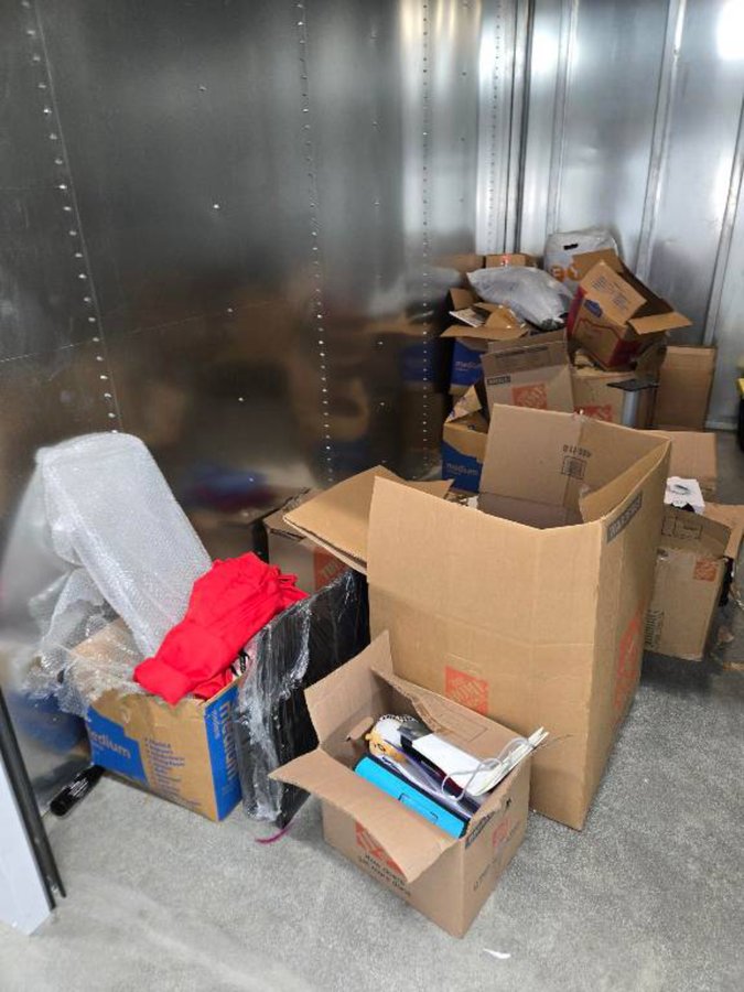 20 x 15 storage unit in El Sobrante, CA