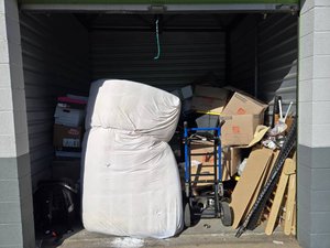 10 x 10 storage unit in Elk Grove, CA