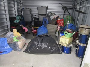 10 x 11 storage unit in Bell Gardens, CA