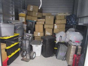10 x 11 storage unit in Bell Gardens, CA