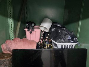 4 x 8 storage unit in Pearl City, HI