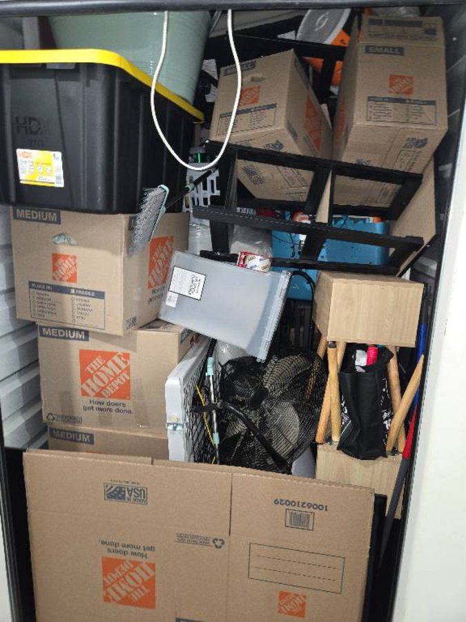 5 x 10 storage unit in Pflugerville, TX