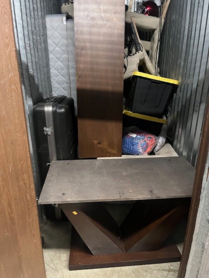 5 x 10 storage unit in Kent, WA