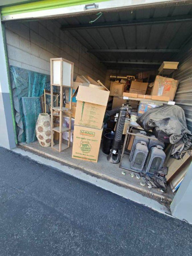 10 x 20 storage unit in Henderson, NV