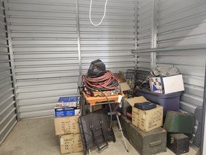 10 x 7 storage unit in Marysville, WA