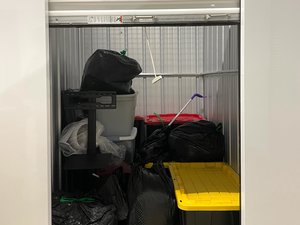 5 x 7 storage unit in Aurora, IL