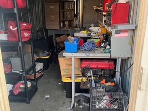 10 x 15 storage unit in Kent, WA