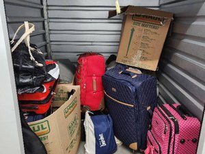 5 x 5 storage unit in North Hollywood, CA