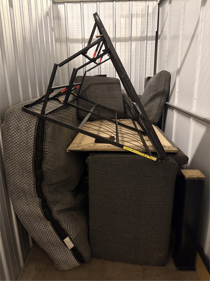 5 x 10 storage unit in Moline, IL