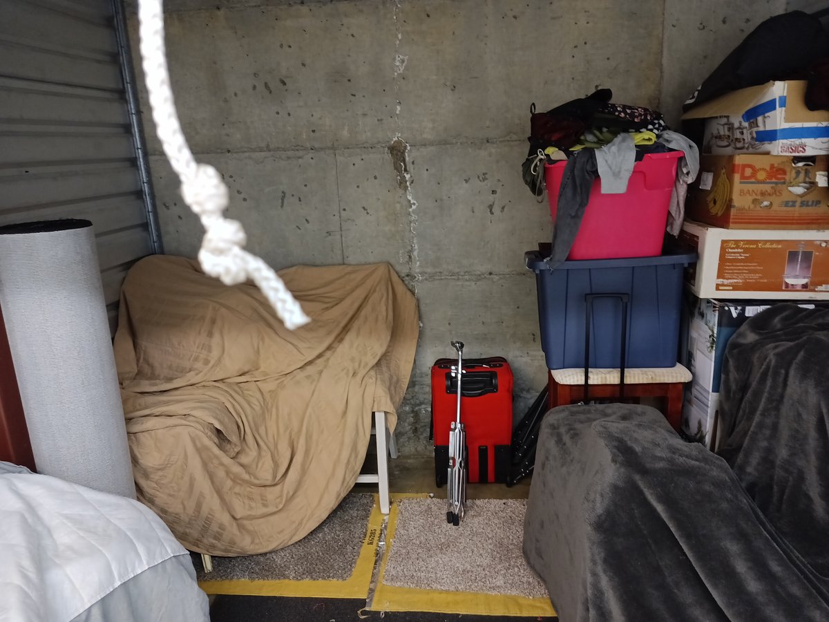 10 x 10 storage unit in Bellingham, WA