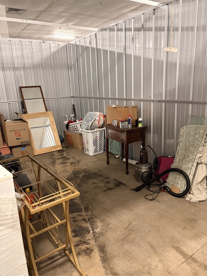 10 x 15 storage unit in Moline, IL