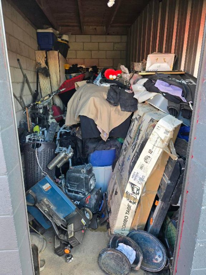 6 x 15 storage unit in Las Vegas, NV