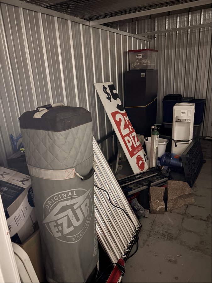 10 x 15 storage unit in Moline, IL