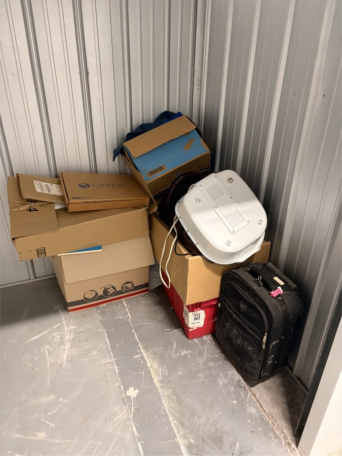5 x 10 storage unit in Rock Island, IL