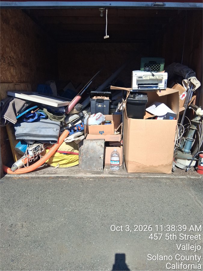 10 x 15 storage unit in Vallejo, CA
