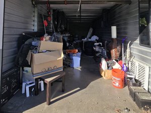 10 x 30 storage unit in Tracy, CA