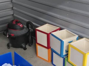 7 x 10 storage unit in Tracy, CA