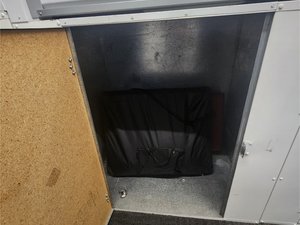 4 x 3 storage unit in Los Angeles, CA