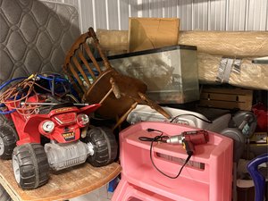 10 x 10 storage unit in Rock Island, IL
