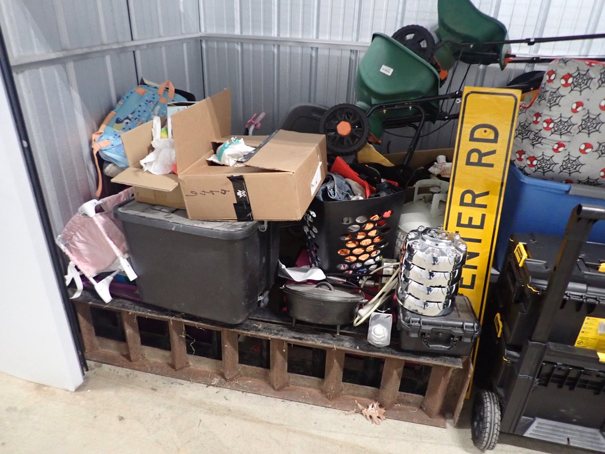 5 x 10 storage unit in Anderson, IN