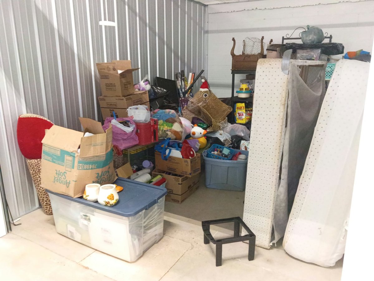 10 x 15 storage unit in Anderson, IN