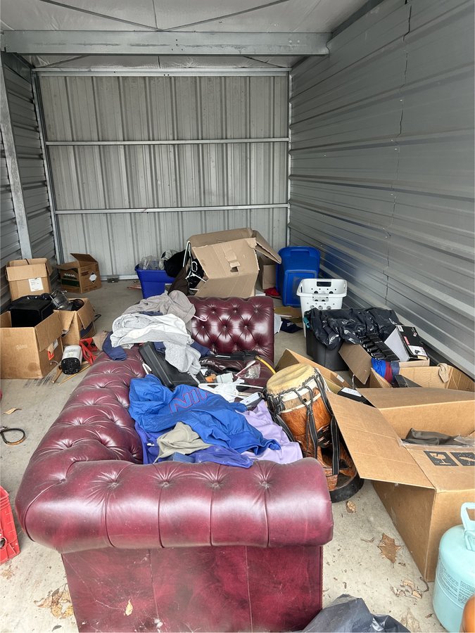 10 x 20 storage unit in Indianapolis, IN