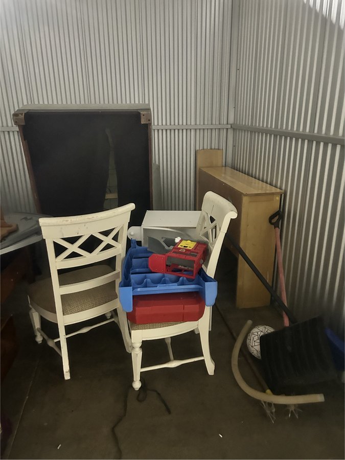 10 x 10 storage unit in Indianapolis, IN