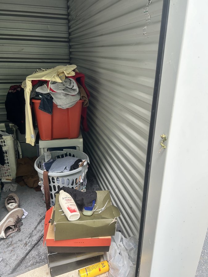 5 x 10 storage unit in Indianapolis, IN