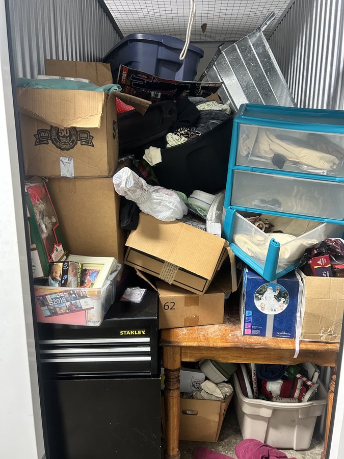 5 x 10 storage unit in Indianapolis, IN
