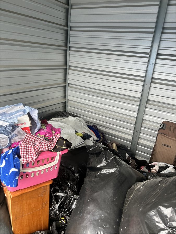 10 x 10 storage unit in Indianapolis, IN