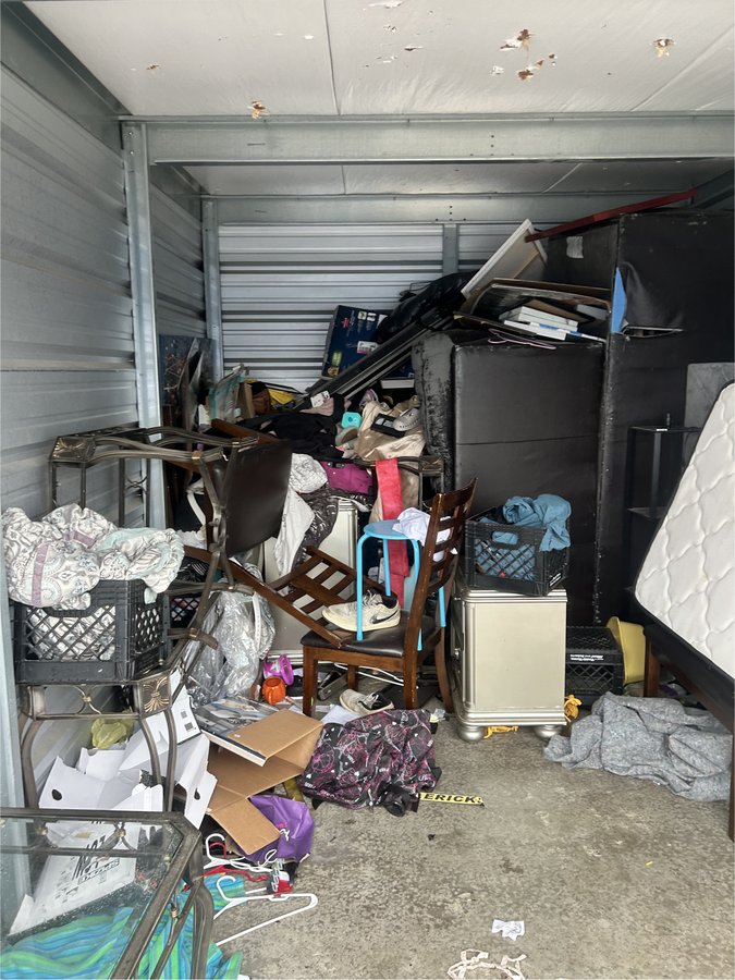 10 x 15 storage unit in Indianapolis, IN